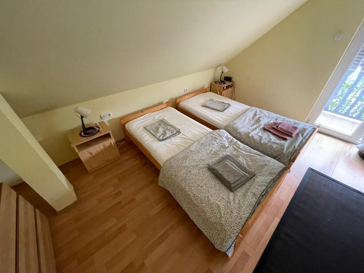 Thefi Vendeghaz Apartment Zanka Exterior photo